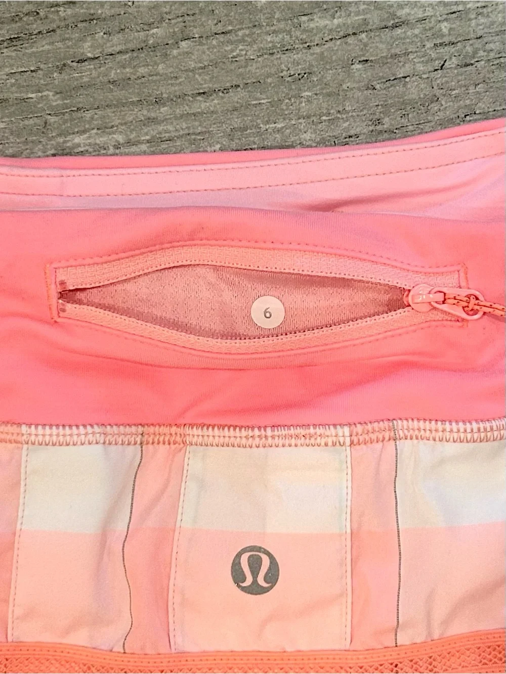 lululemon athletica Coral Pink Plaid Pleated Pace Setter Mini Skort - Size 6